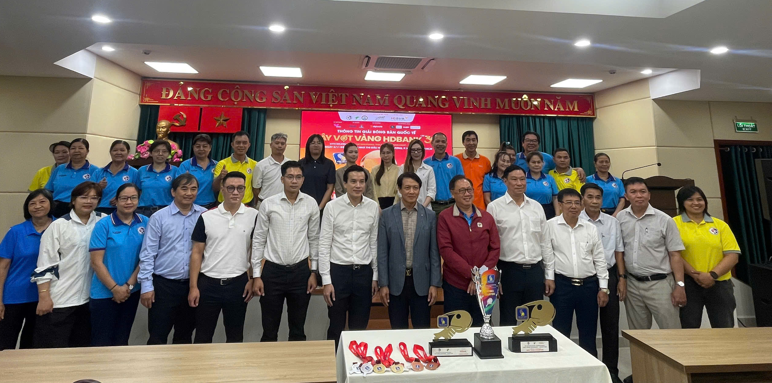 Toàn cảnh buổi lễ công bố thông tin Giải cây vợt vàng 2026 - Ảnh: ĐỨC KHUÊ