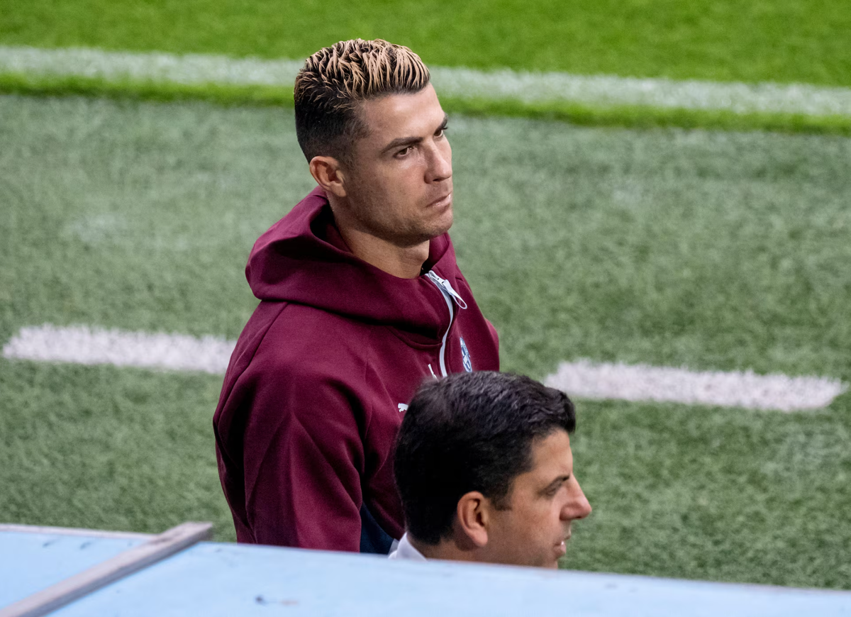 LĐBĐ Bồ Đào Nha phạt Ronaldo 286 USD, đình chỉ thi đấu 30 ngày