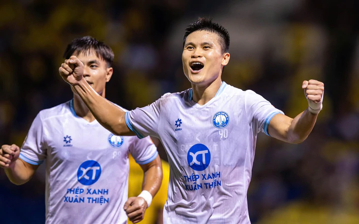 Hàng công báo tin vui cho HLV Kim Sang Sik - Ảnh 4.