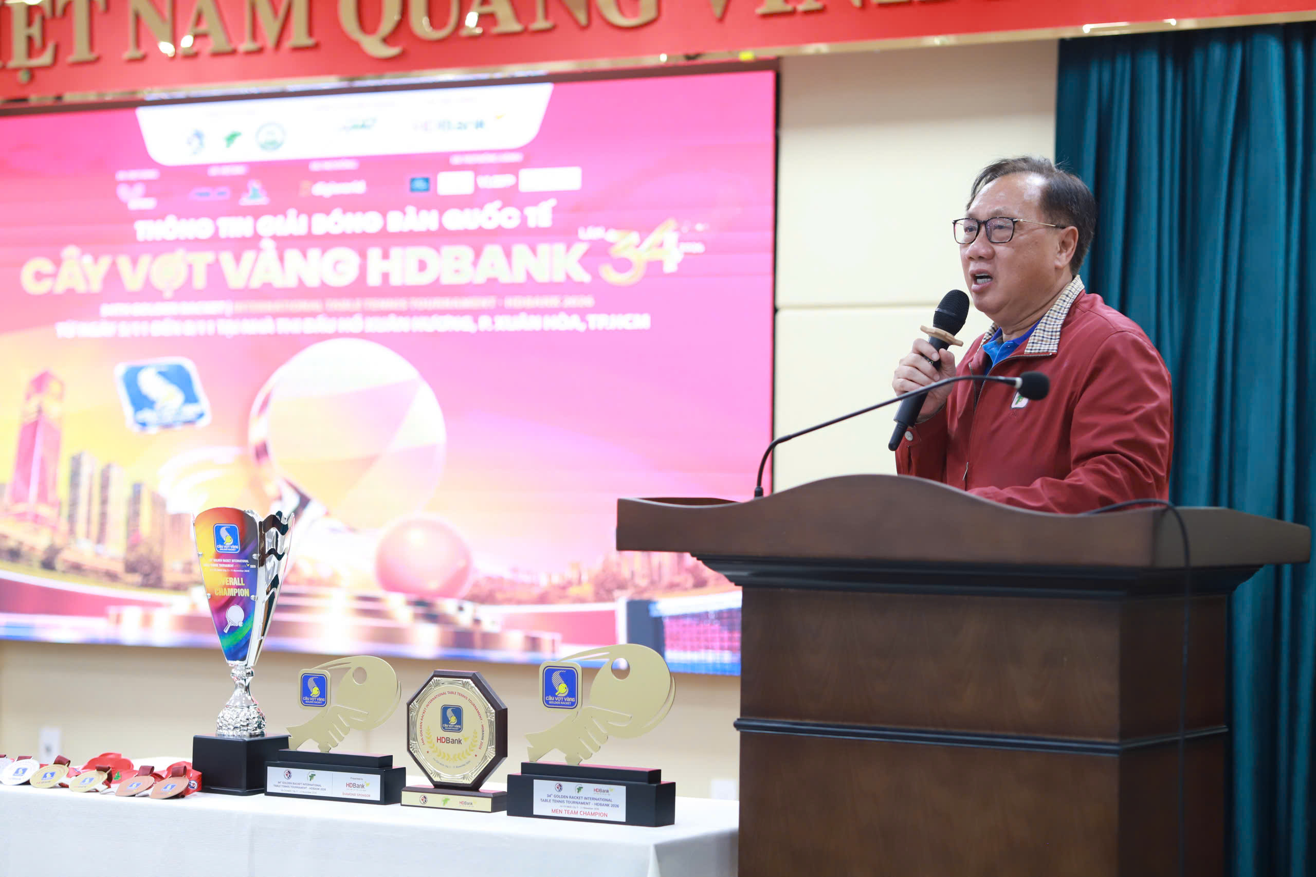 Sân chơi hấp dẫn giải bóng bàn quốc tế Cây vợt vàng trở lại